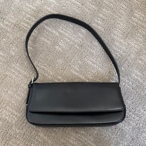 Elegant Black Shoulder Bag
